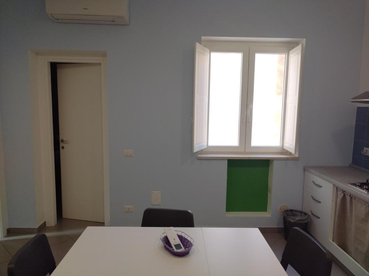 La Reggia Apartments Milazzo Bagian luar foto
