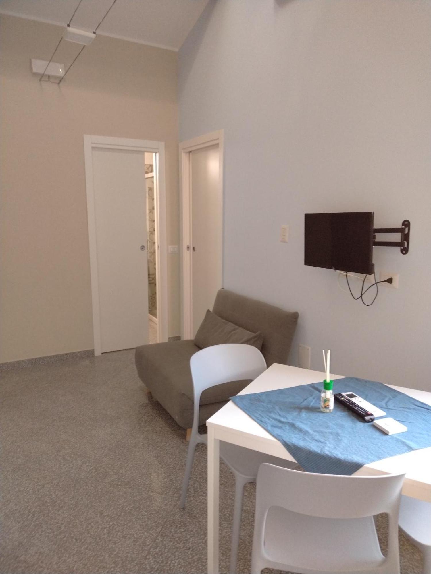 La Reggia Apartments Milazzo Bagian luar foto